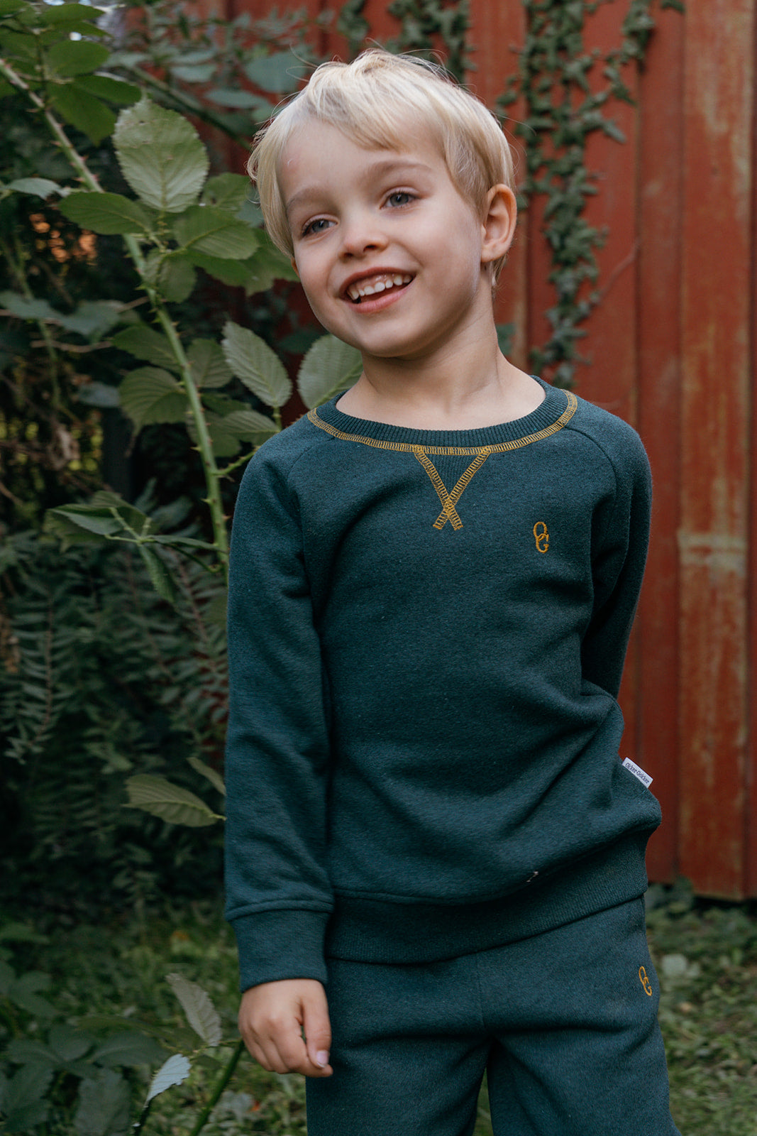 Sweatshirt børn recycled - i tre farver