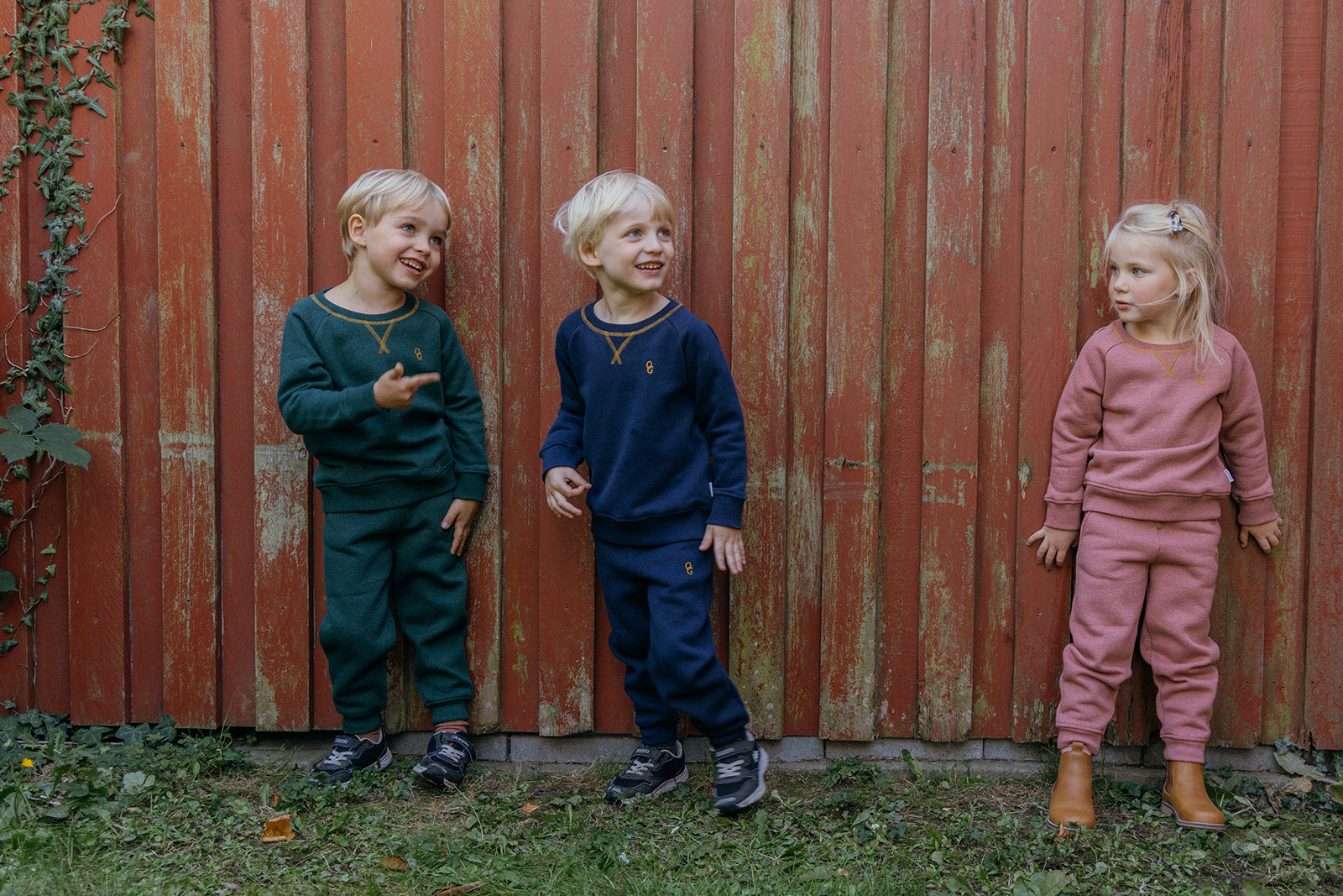 Sweatshirt børn recycled - i tre farver